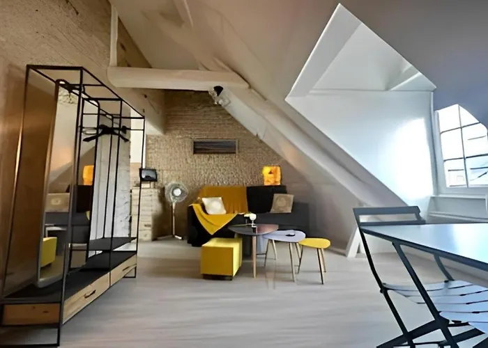 Au Centre Historique De *